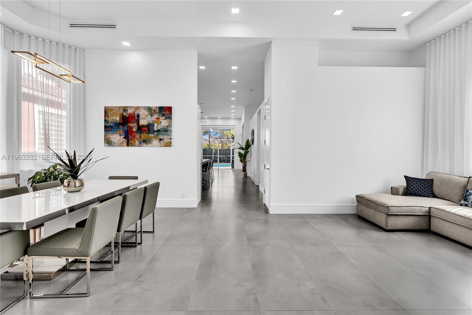 HERON BAY FOUR - Residential