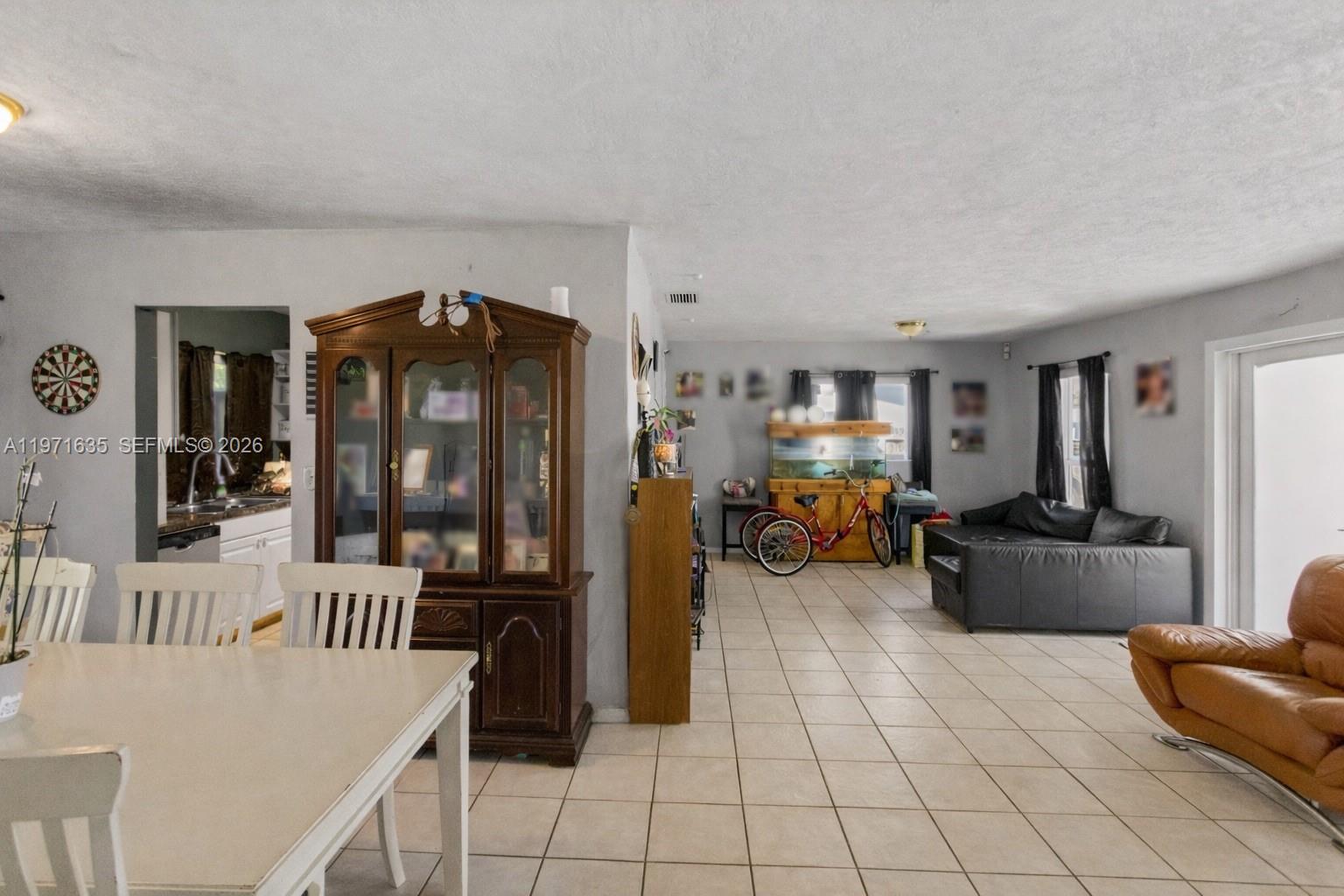 8TH ADDN TO RICHMOND HEIG - Residential