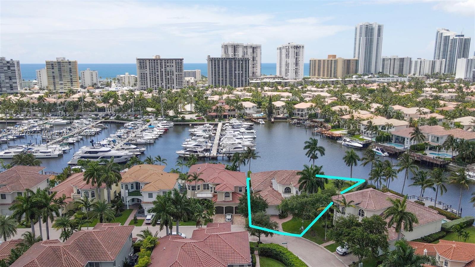 THREE ISLANDS 3RD SEC - Residential