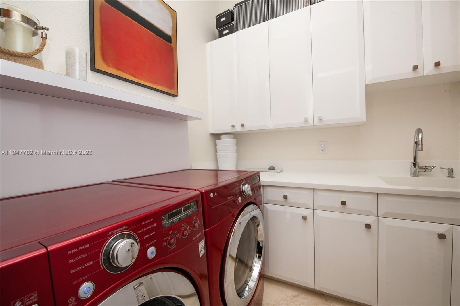 THREE ISLANDS 3RD SEC - Residential