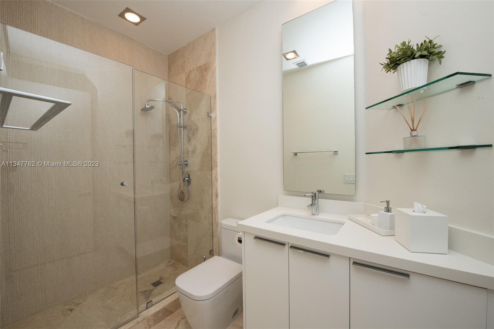 THREE ISLANDS 3RD SEC - Residential