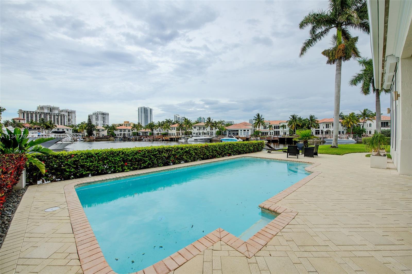 THREE ISLANDS 3RD SEC - Residential