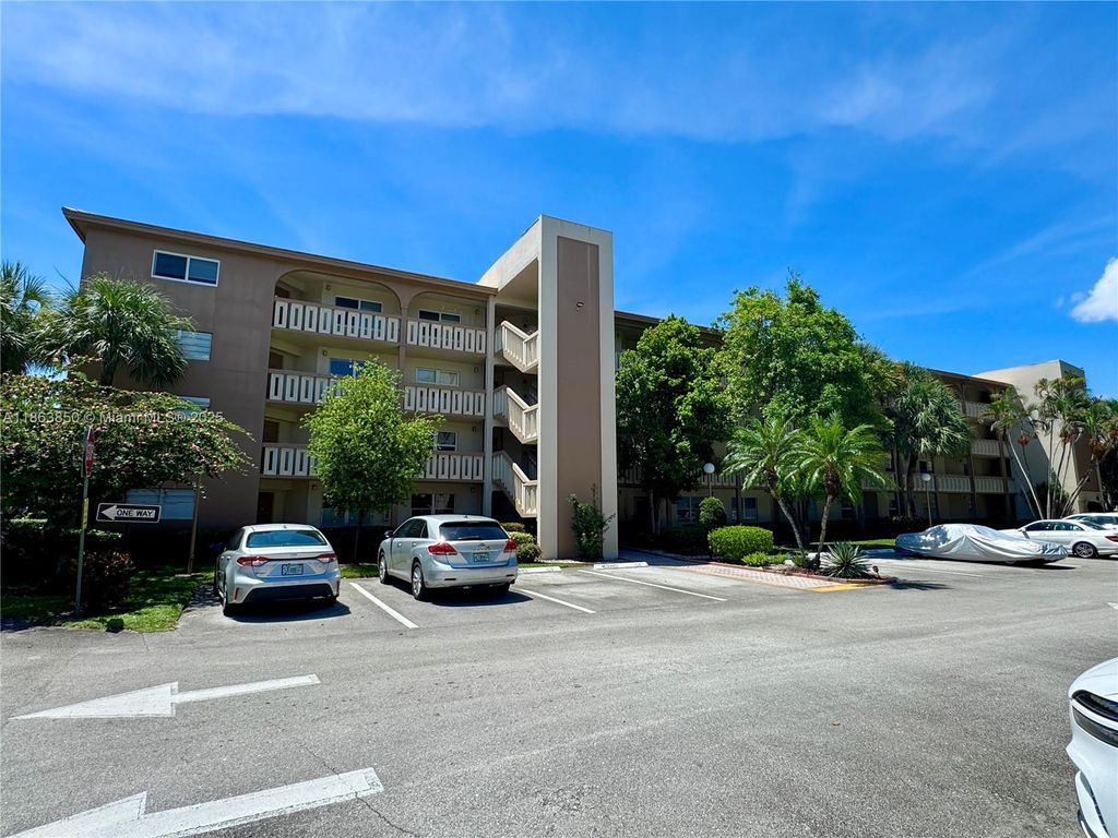 Photo of 1601 Abaco Dr #B1, Coconut Creek, FL 33066 (MLS # A11863850)