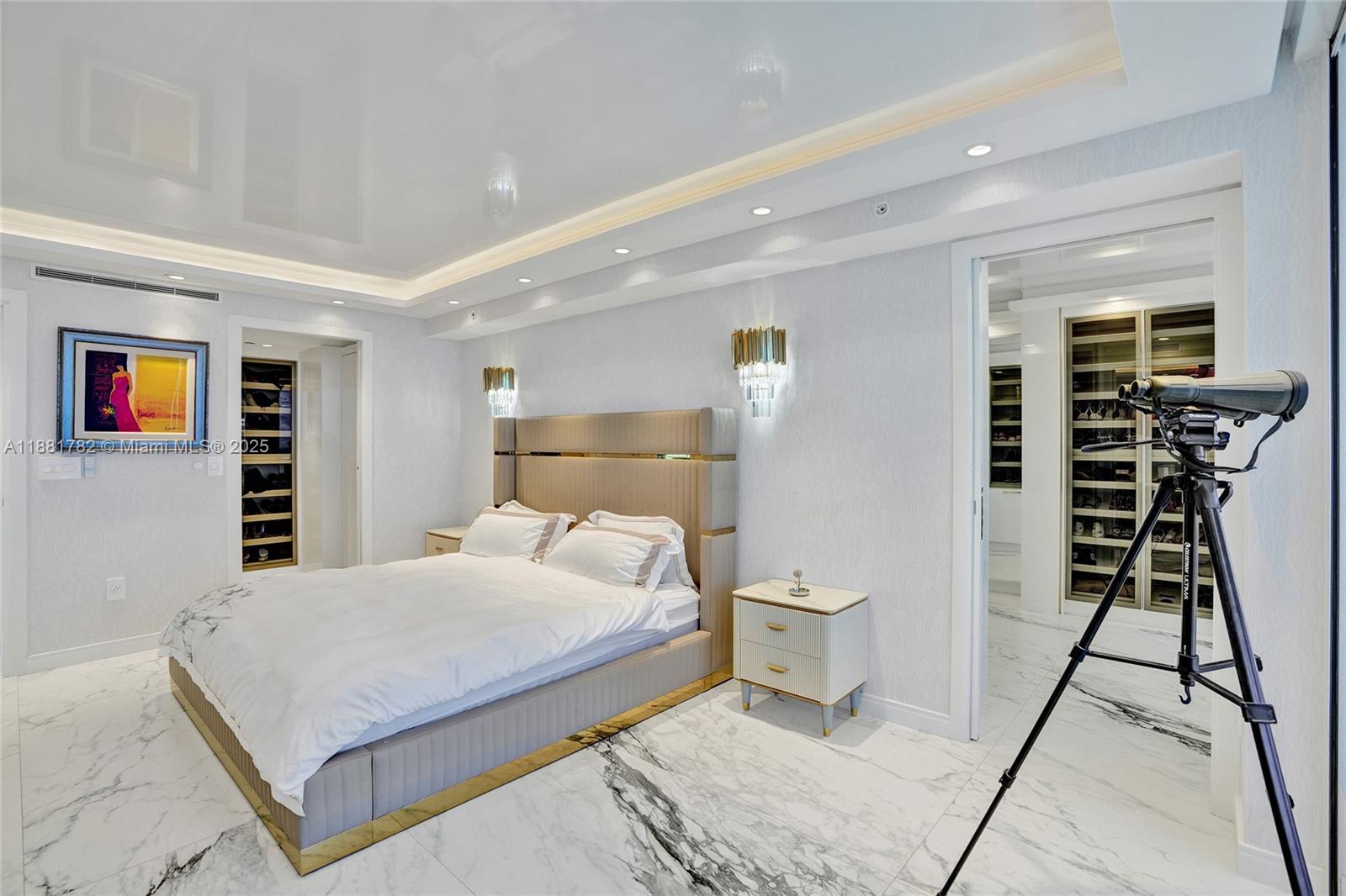 THE PINNACLE CONDO - Residential