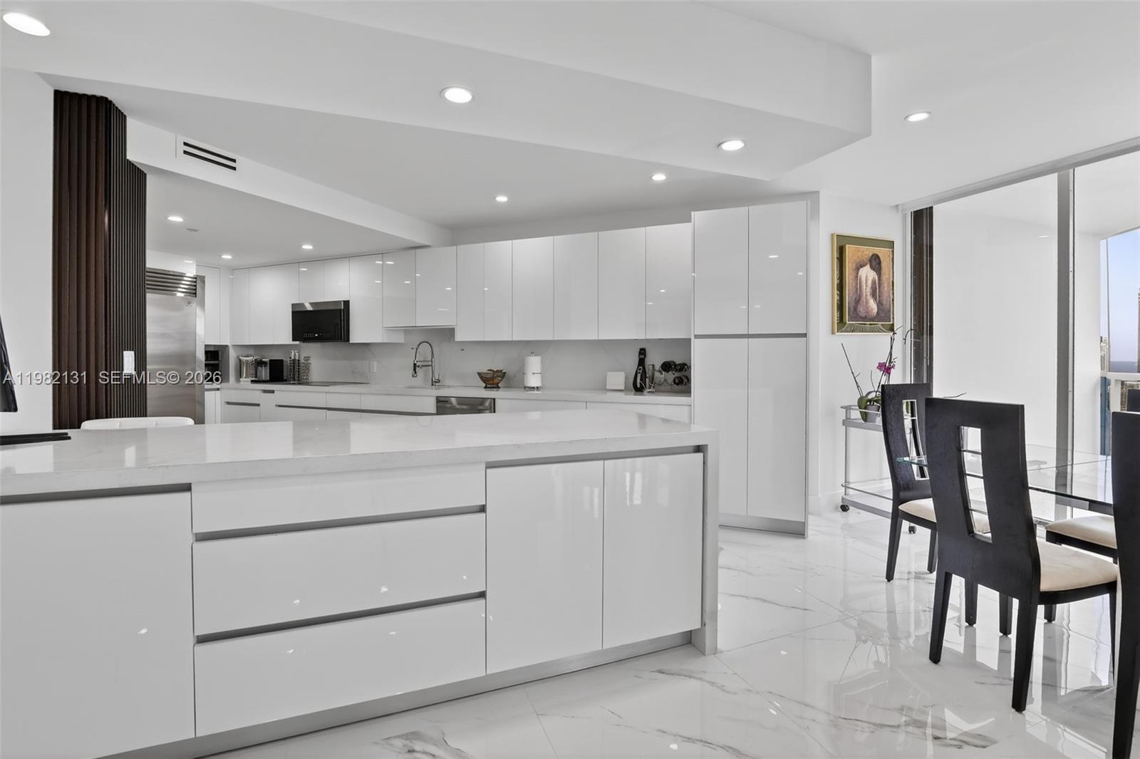 4000 ISL BLVD WILLIAMS IS - Residential