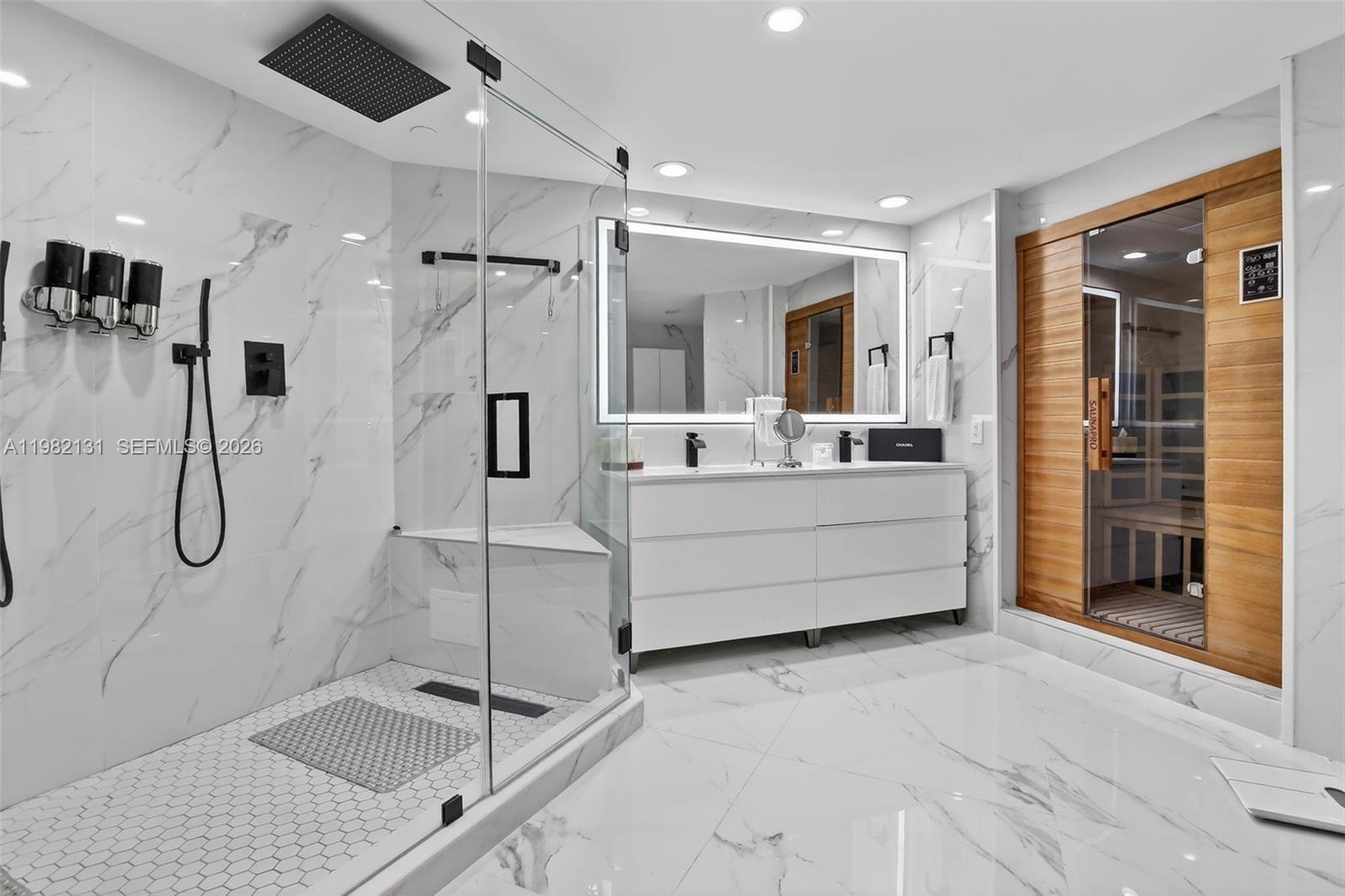 4000 ISL BLVD WILLIAMS IS - Residential