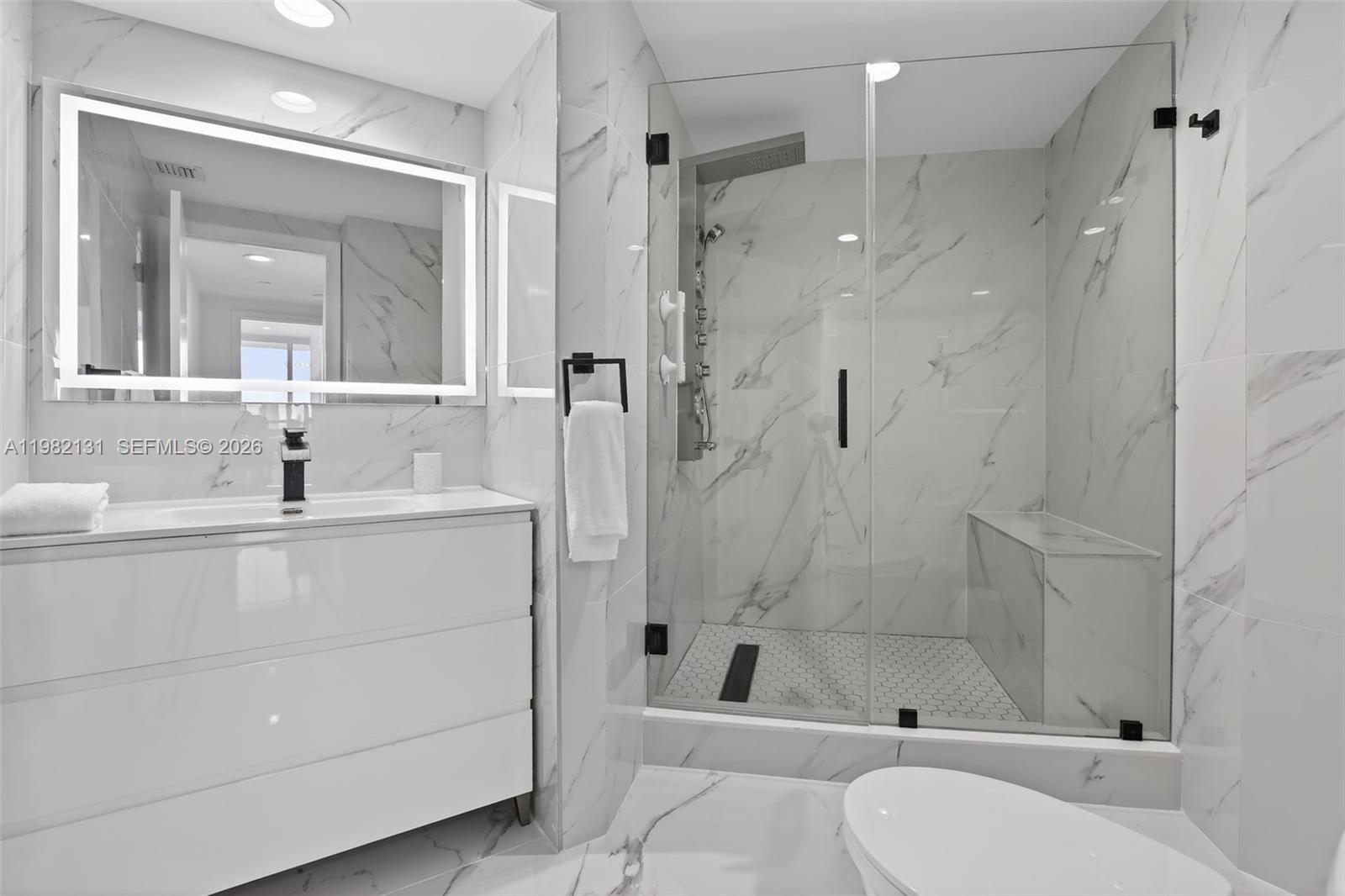 4000 ISL BLVD WILLIAMS IS - Residential