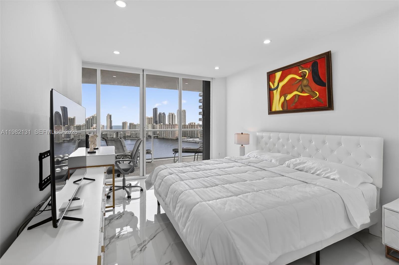 4000 ISL BLVD WILLIAMS IS - Residential