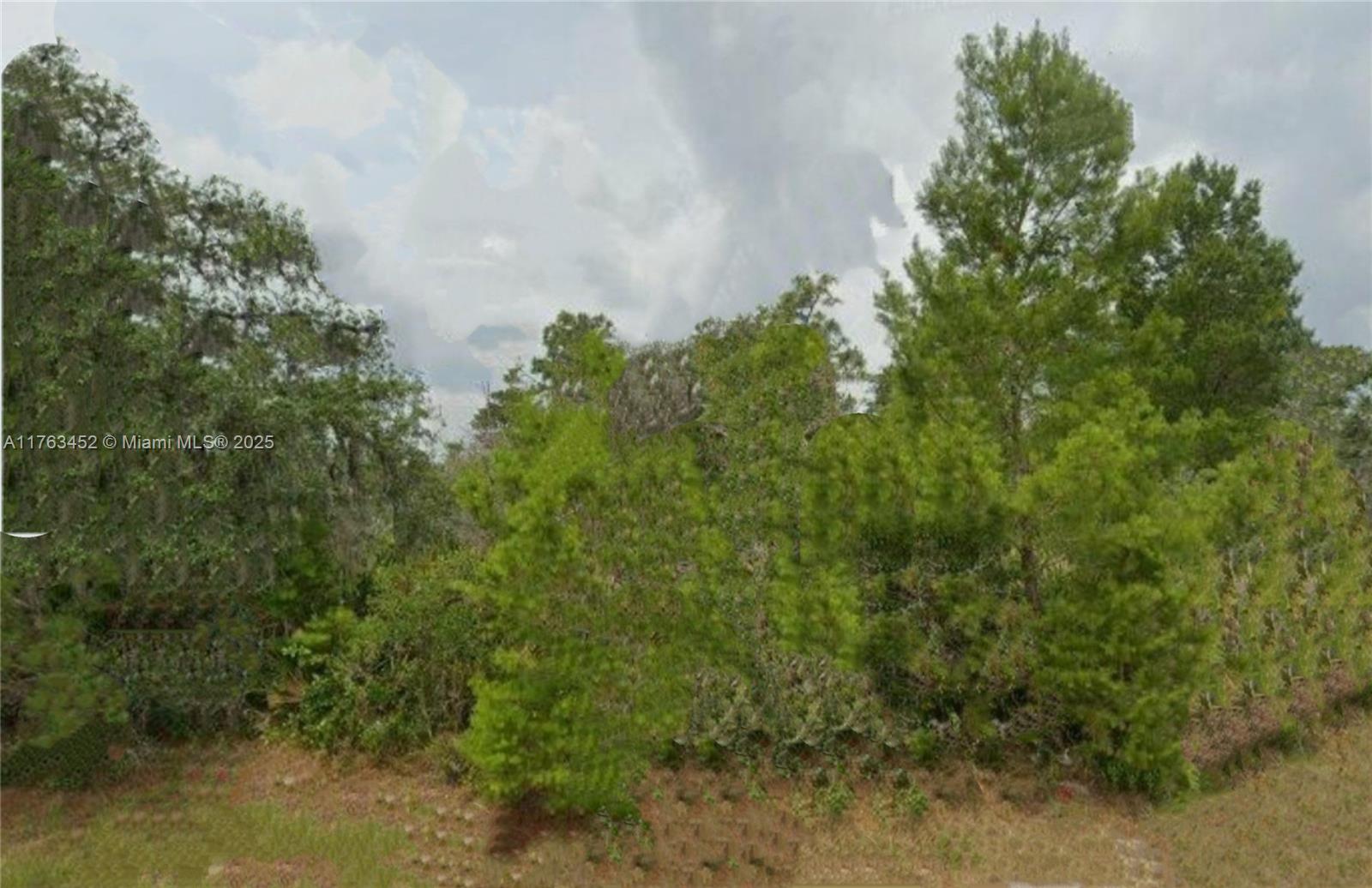 Build your dream home on this prime lot in a desirable neighborhood! With ample space,and easy access to schools, shopping, and major roads, this is a fantastic investment opportunity.