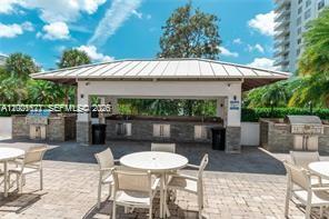 ADMIRALS PORT CONDO WEST - Residential