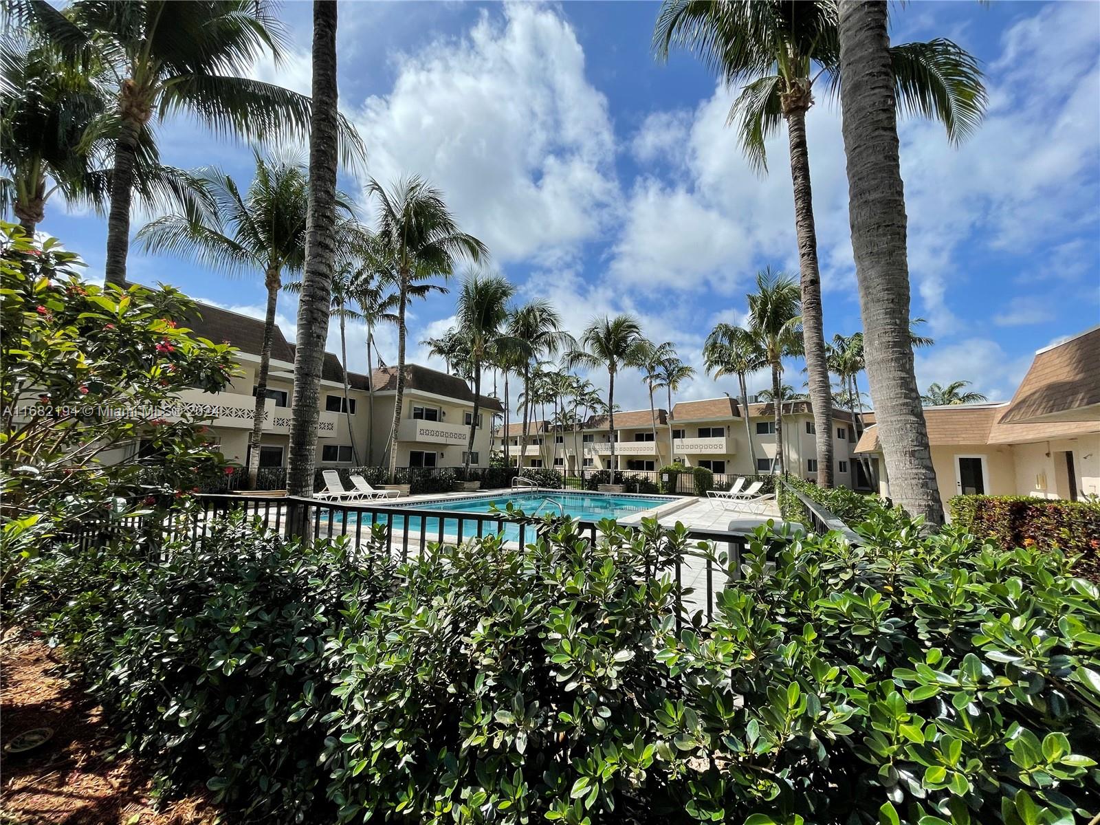 VILLAGIO AT PALMETTO BAY - Residential Lease