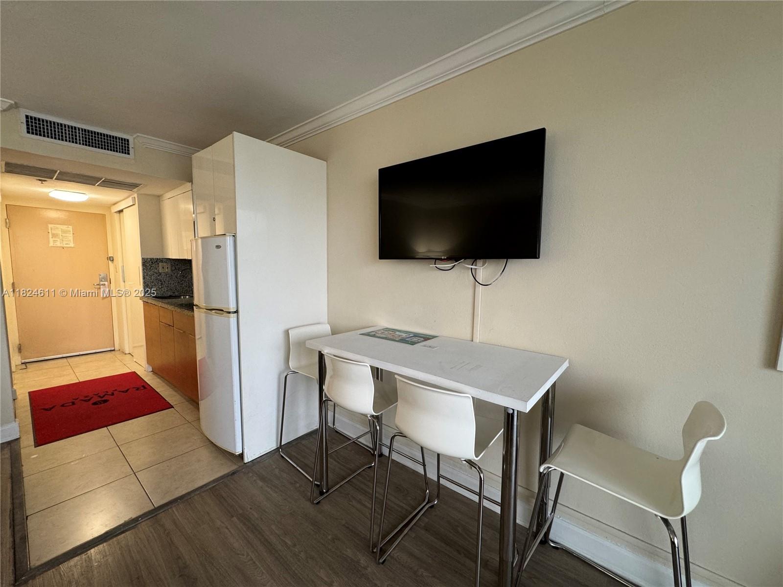 THE AVENTURA BEACH CLUB C - Residential