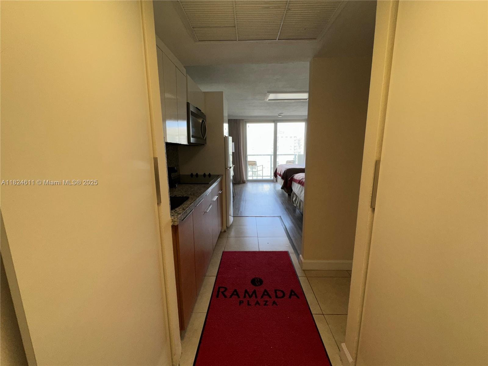 THE AVENTURA BEACH CLUB C - Residential