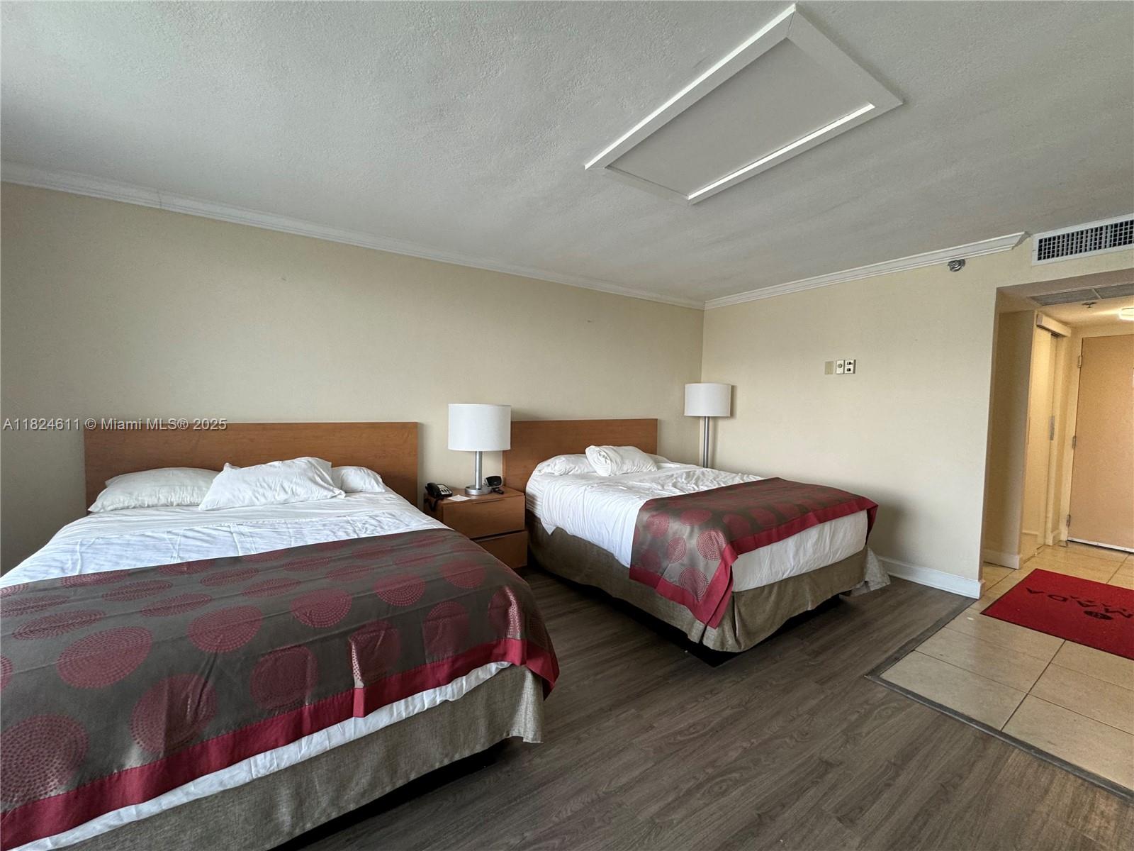 THE AVENTURA BEACH CLUB C - Residential