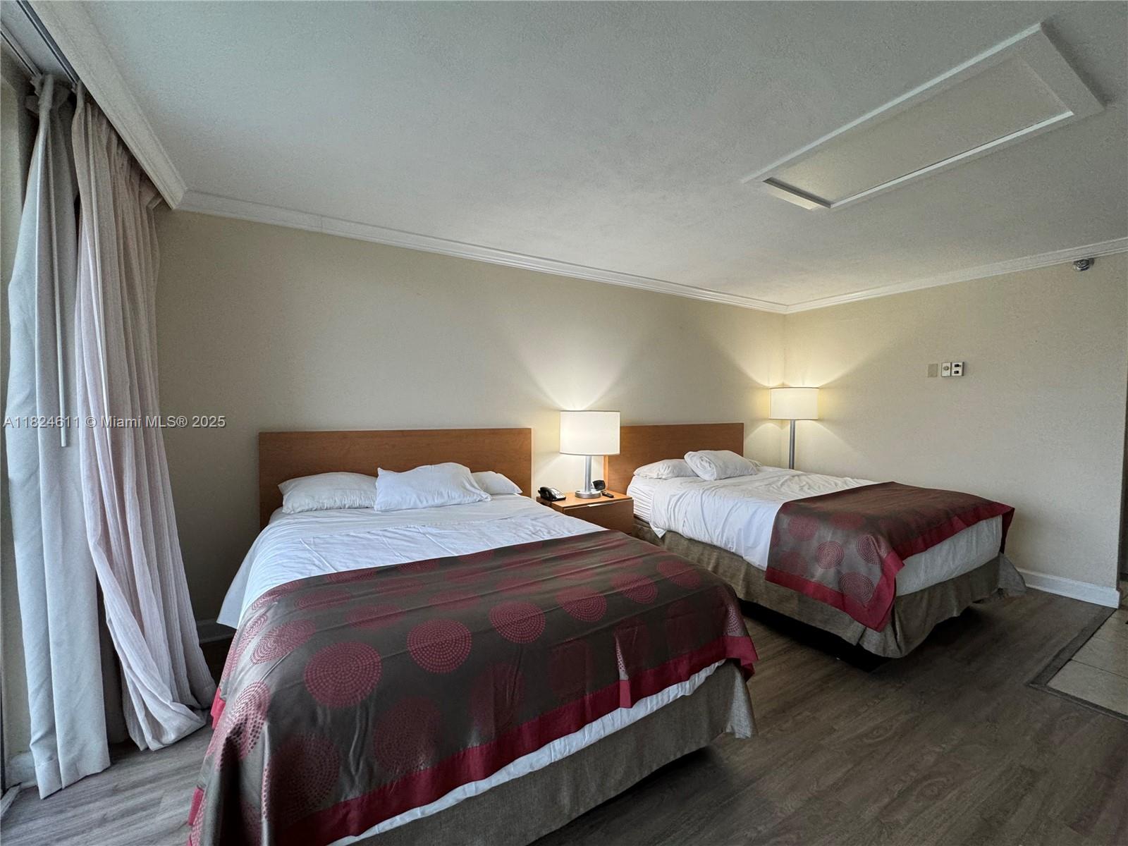 THE AVENTURA BEACH CLUB C - Residential