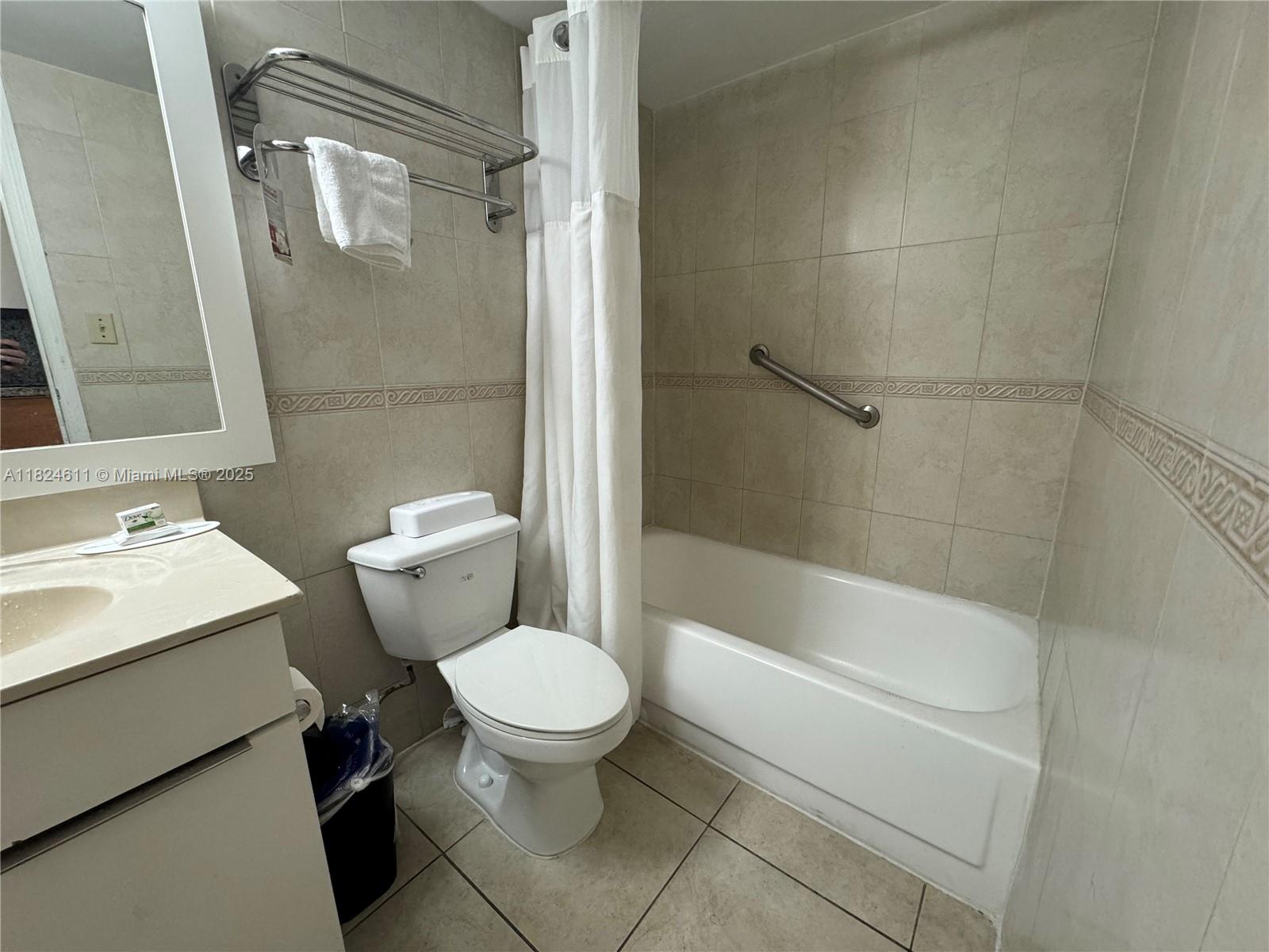 THE AVENTURA BEACH CLUB C - Residential