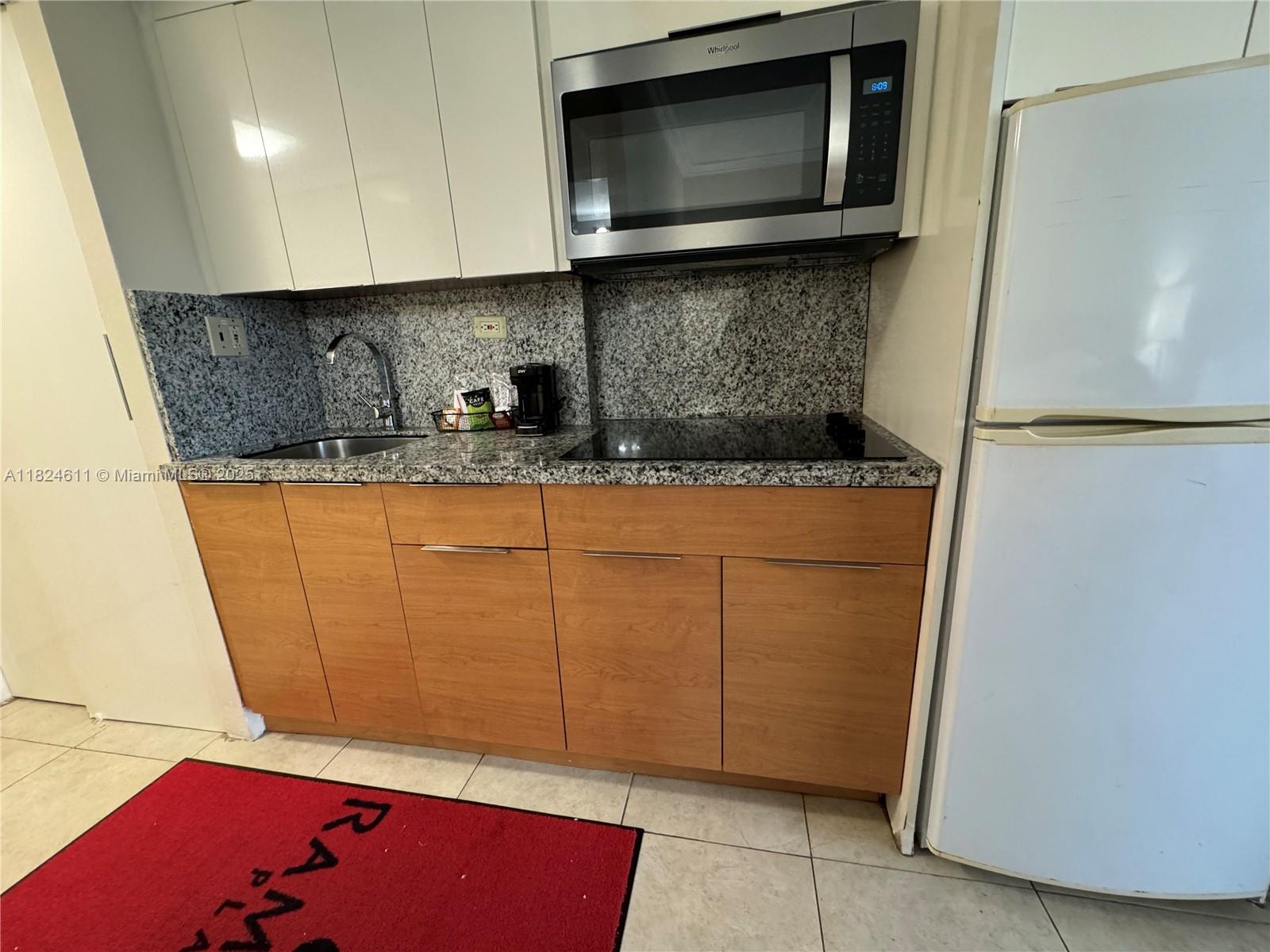 THE AVENTURA BEACH CLUB C - Residential