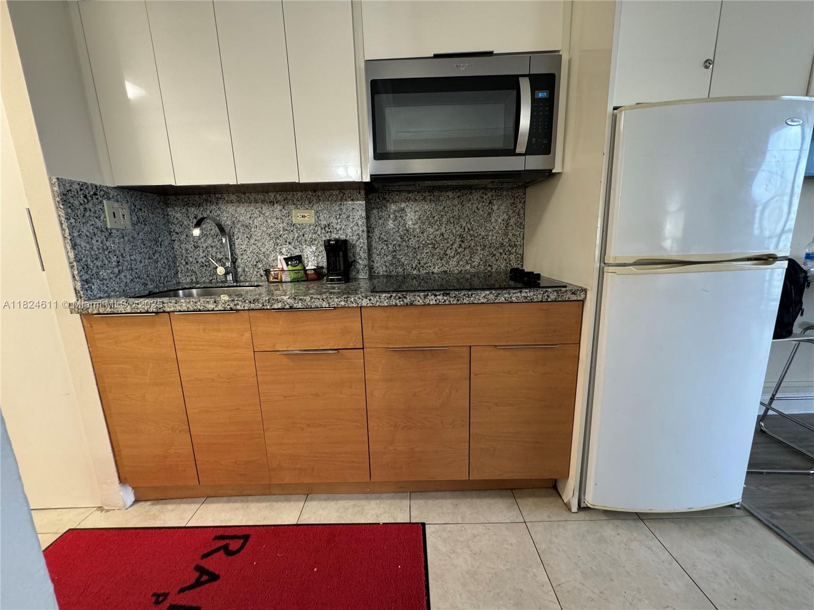 THE AVENTURA BEACH CLUB C - Residential