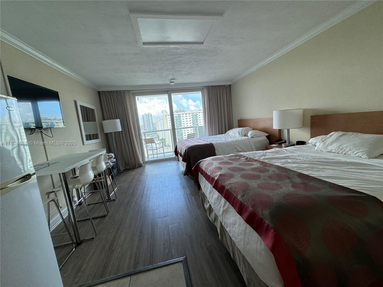 THE AVENTURA BEACH CLUB C - Residential