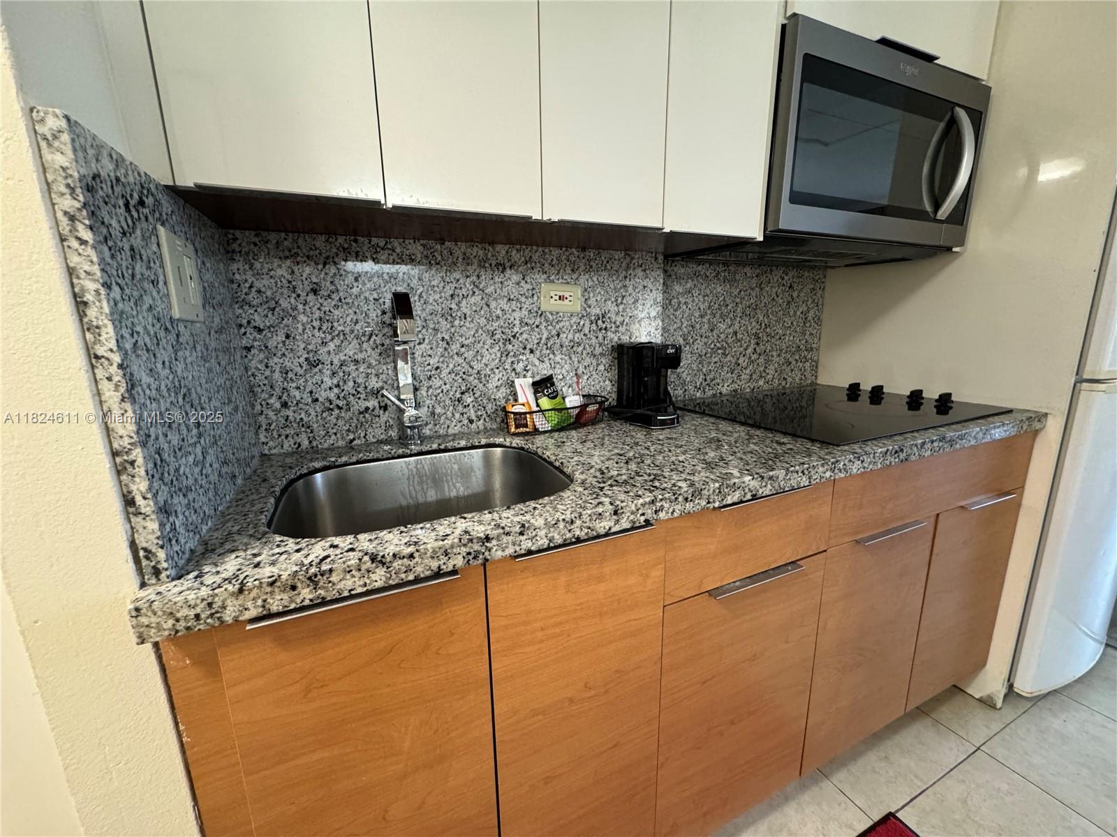 THE AVENTURA BEACH CLUB C - Residential