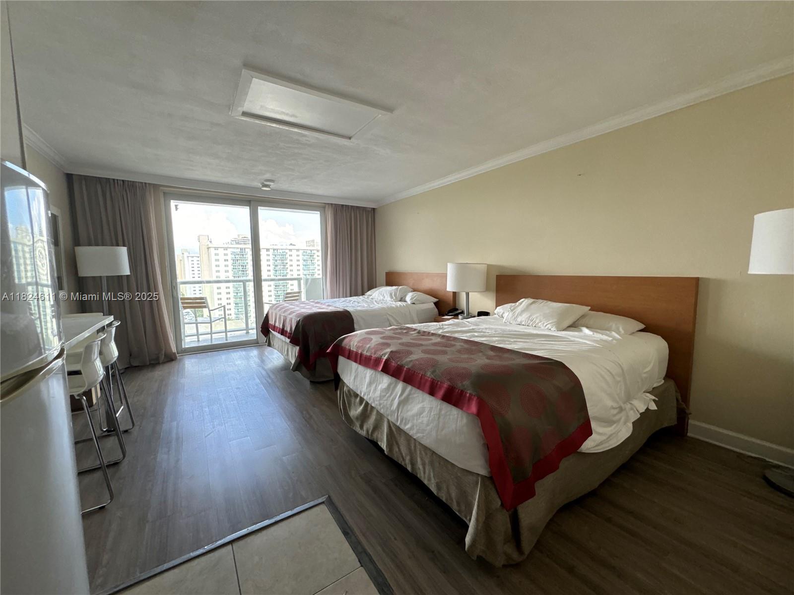 THE AVENTURA BEACH CLUB C - Residential