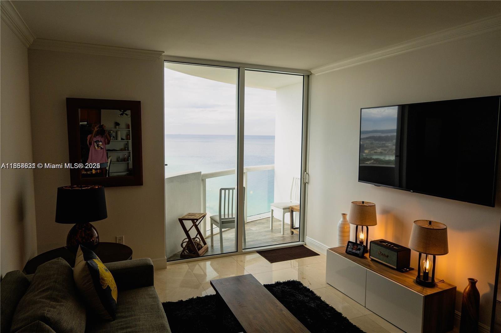 AKOYA CONDO - Residential Lease