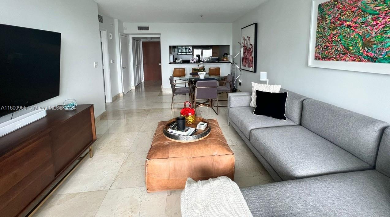 Property for Sale at 31 Se 5th St 2809, Miami, Broward County, Florida - Bedrooms: 1 
Bathrooms: 1  - $495,000