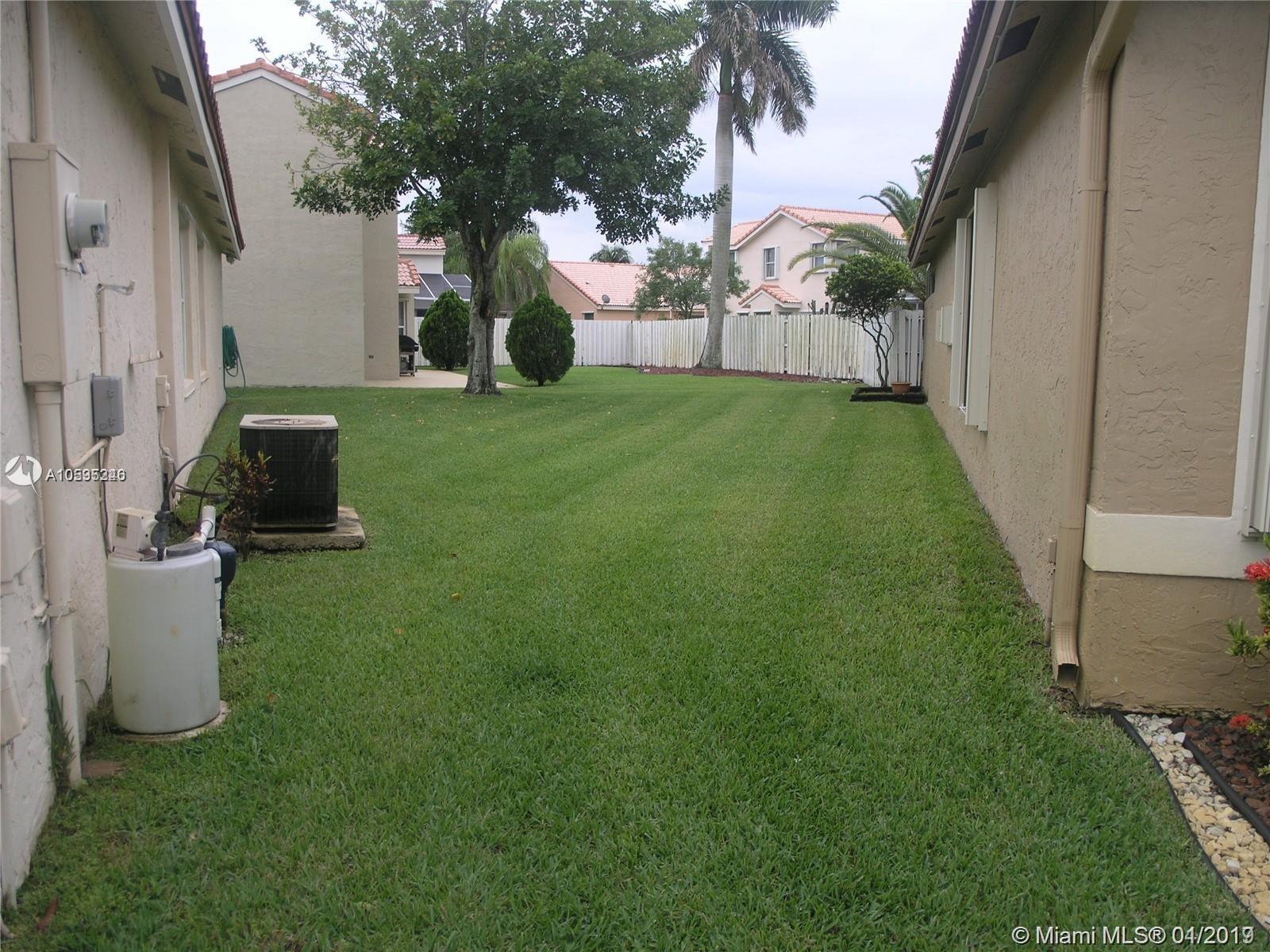 SILVER LAKES AT PEMBROKE - Residential Lease