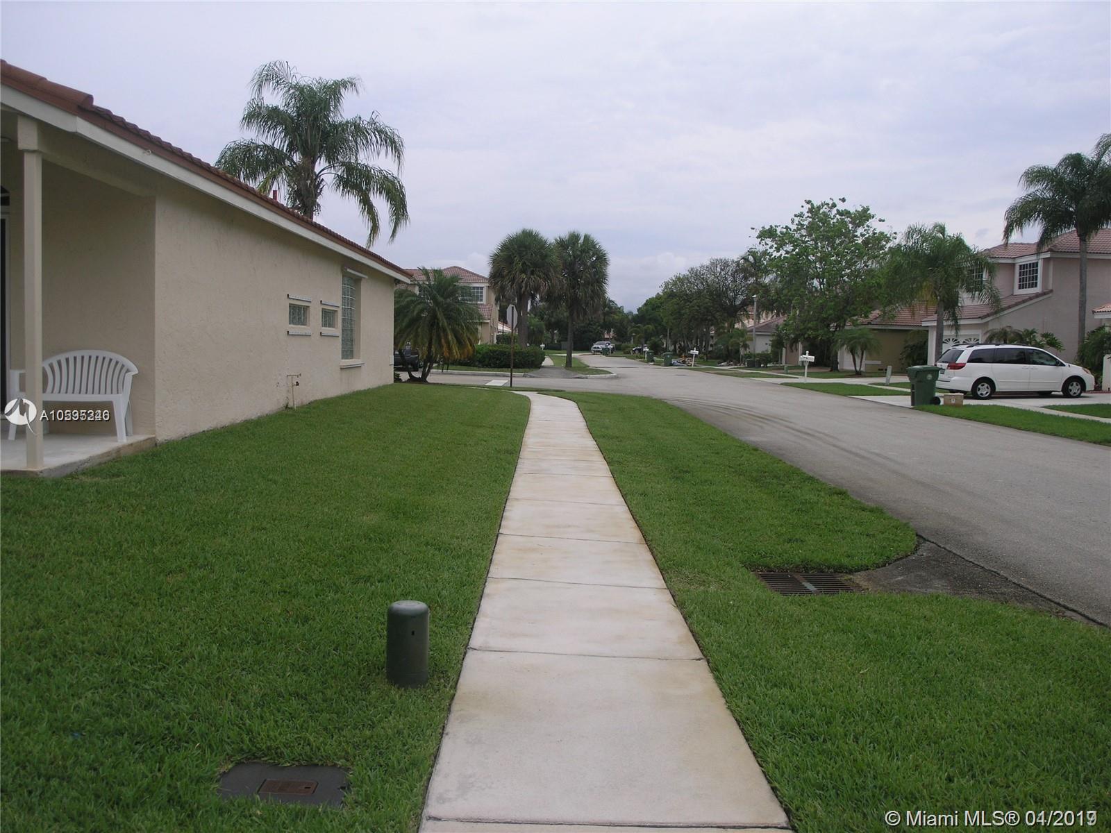 SILVER LAKES AT PEMBROKE - Residential Lease