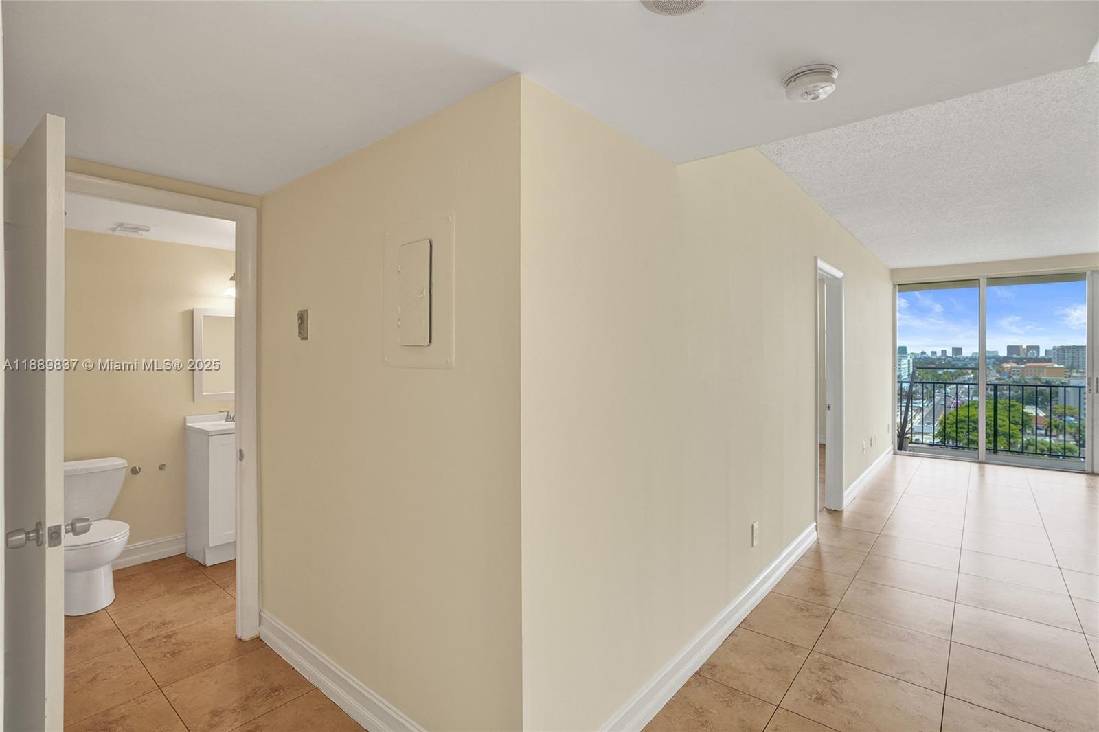 GREENWICH PH I CONDO - Residential