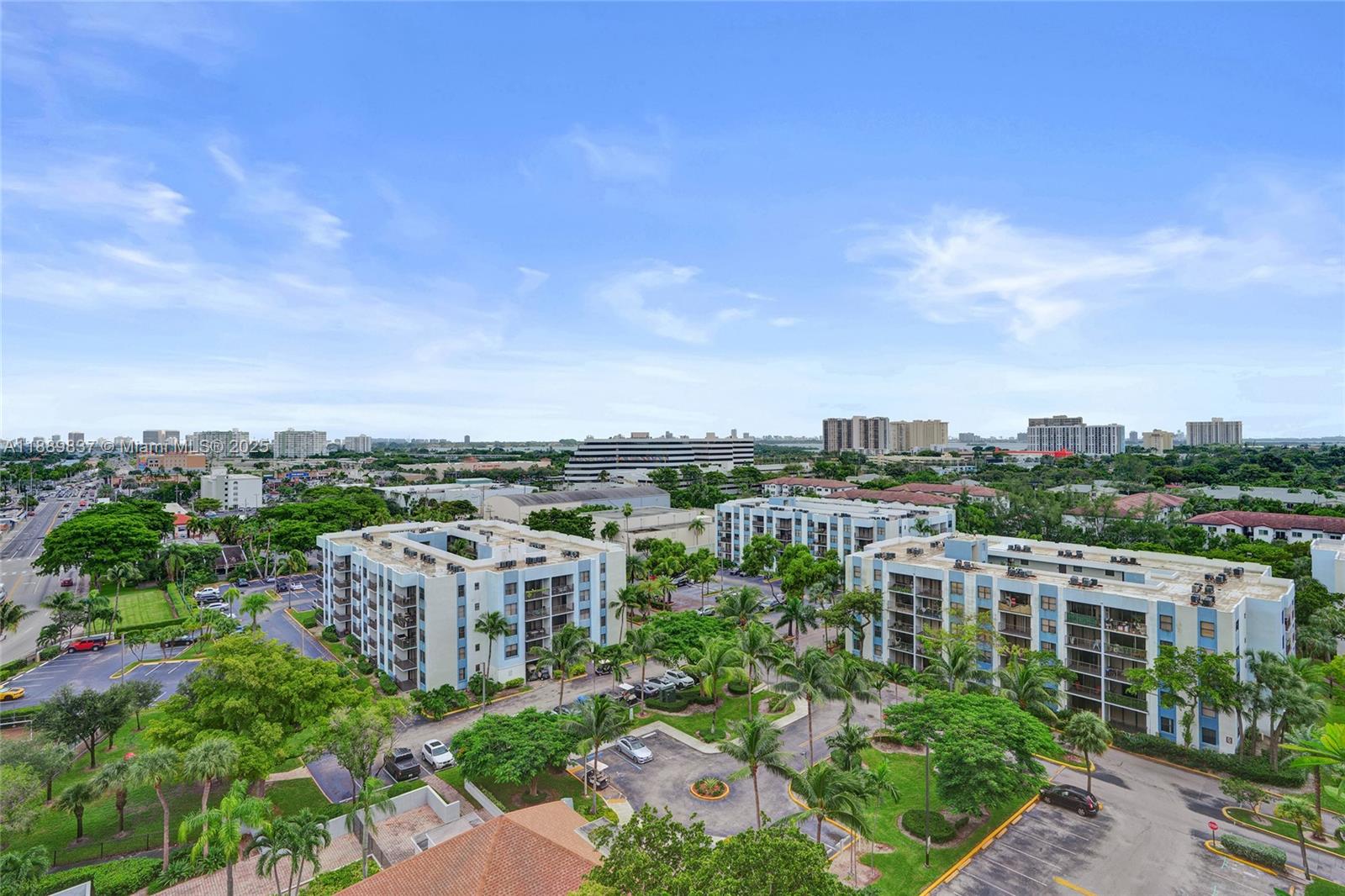 GREENWICH PH I CONDO - Residential