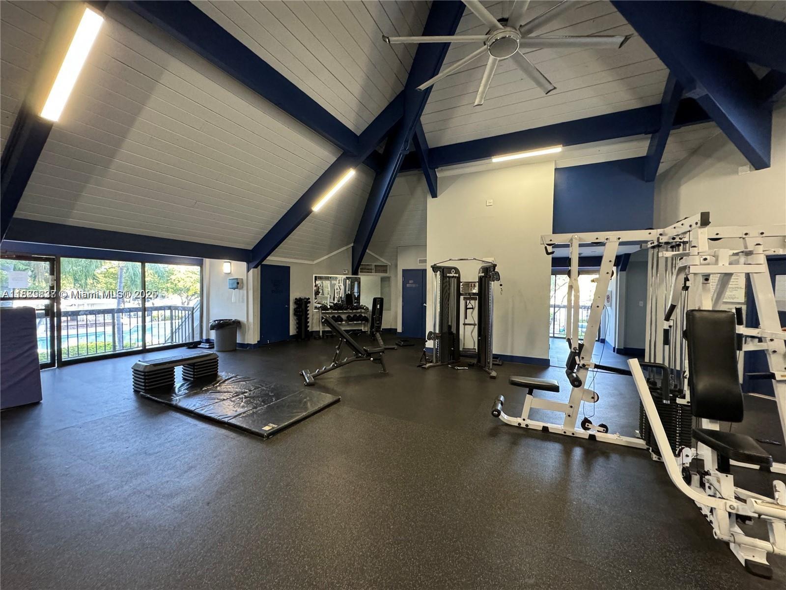 GREENWICH PH I CONDO - Residential