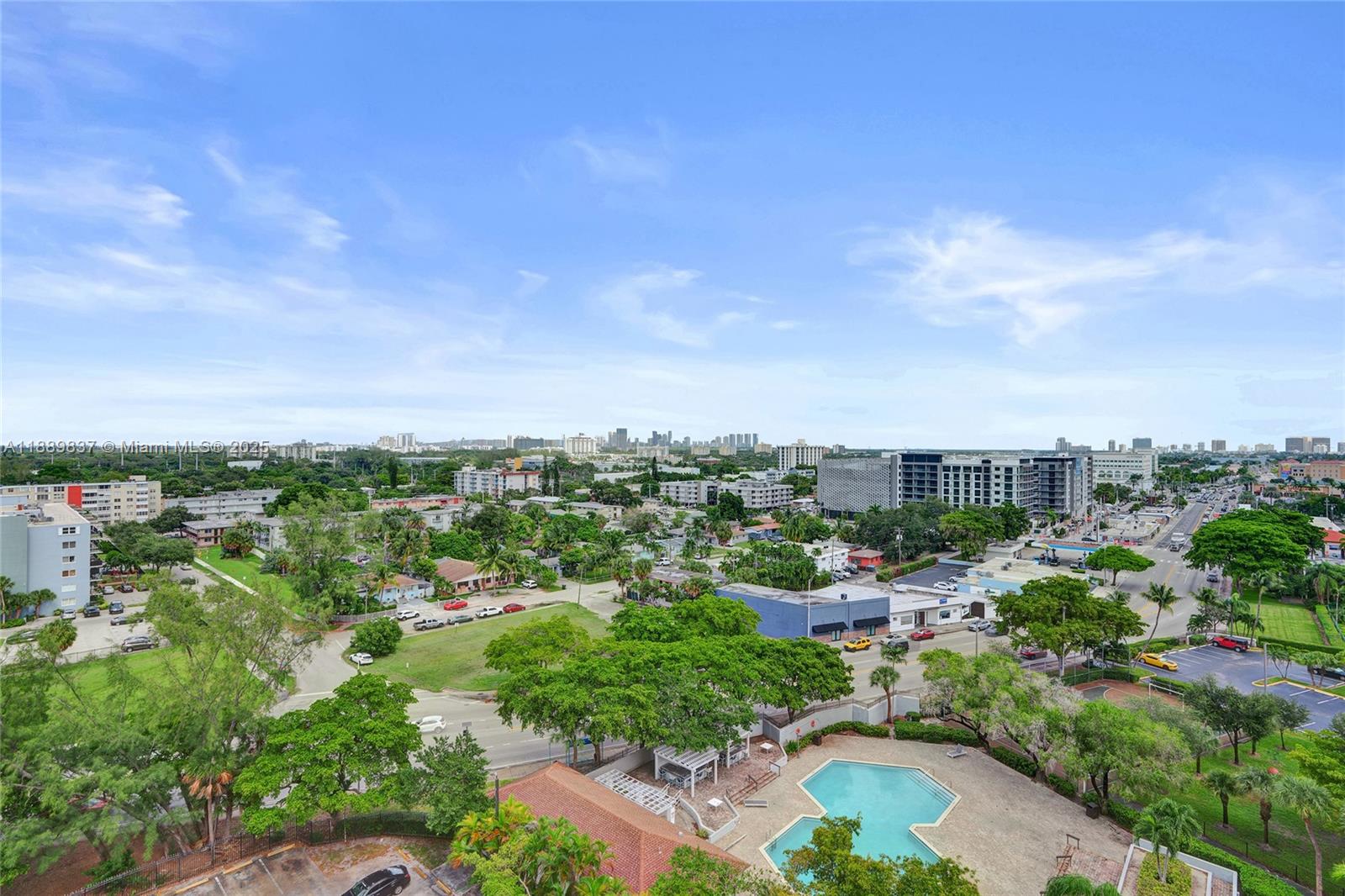 GREENWICH PH I CONDO - Residential