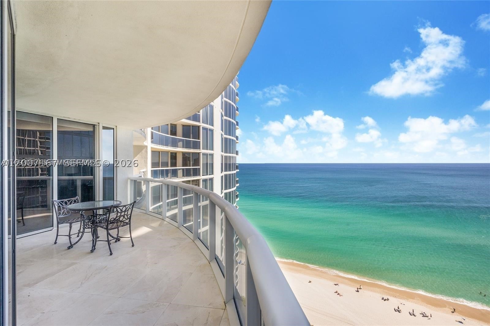 17201 Collins Ave 2305