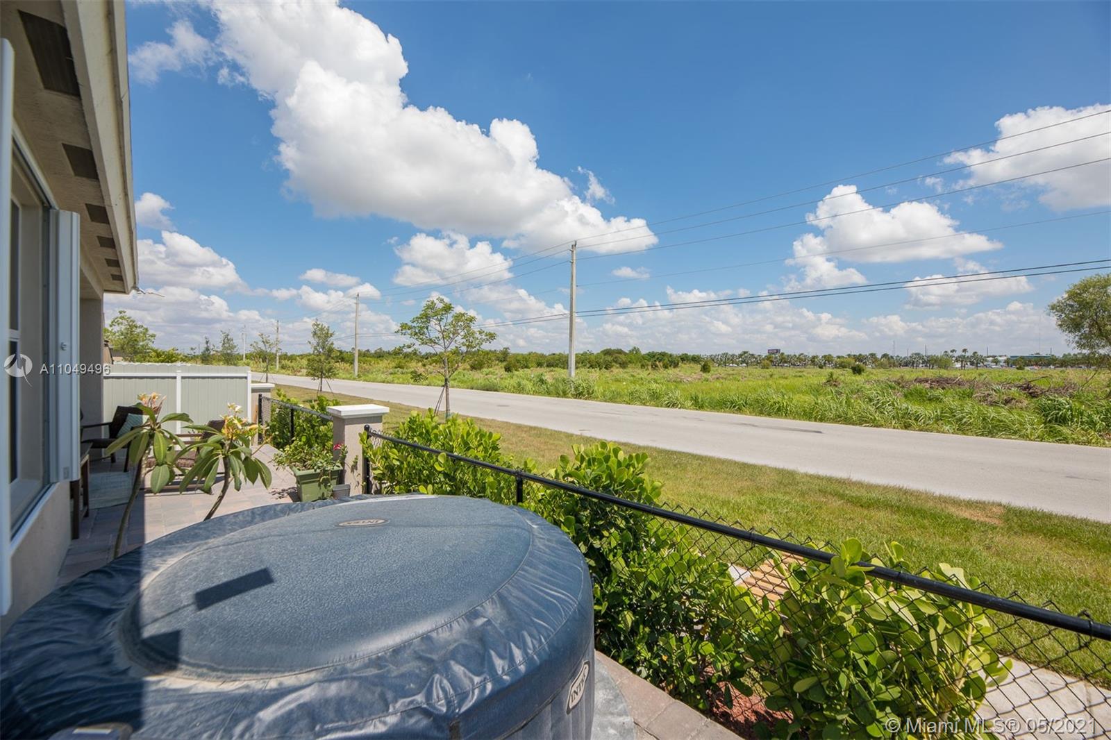 ROYAL HOMES WEST - Residential