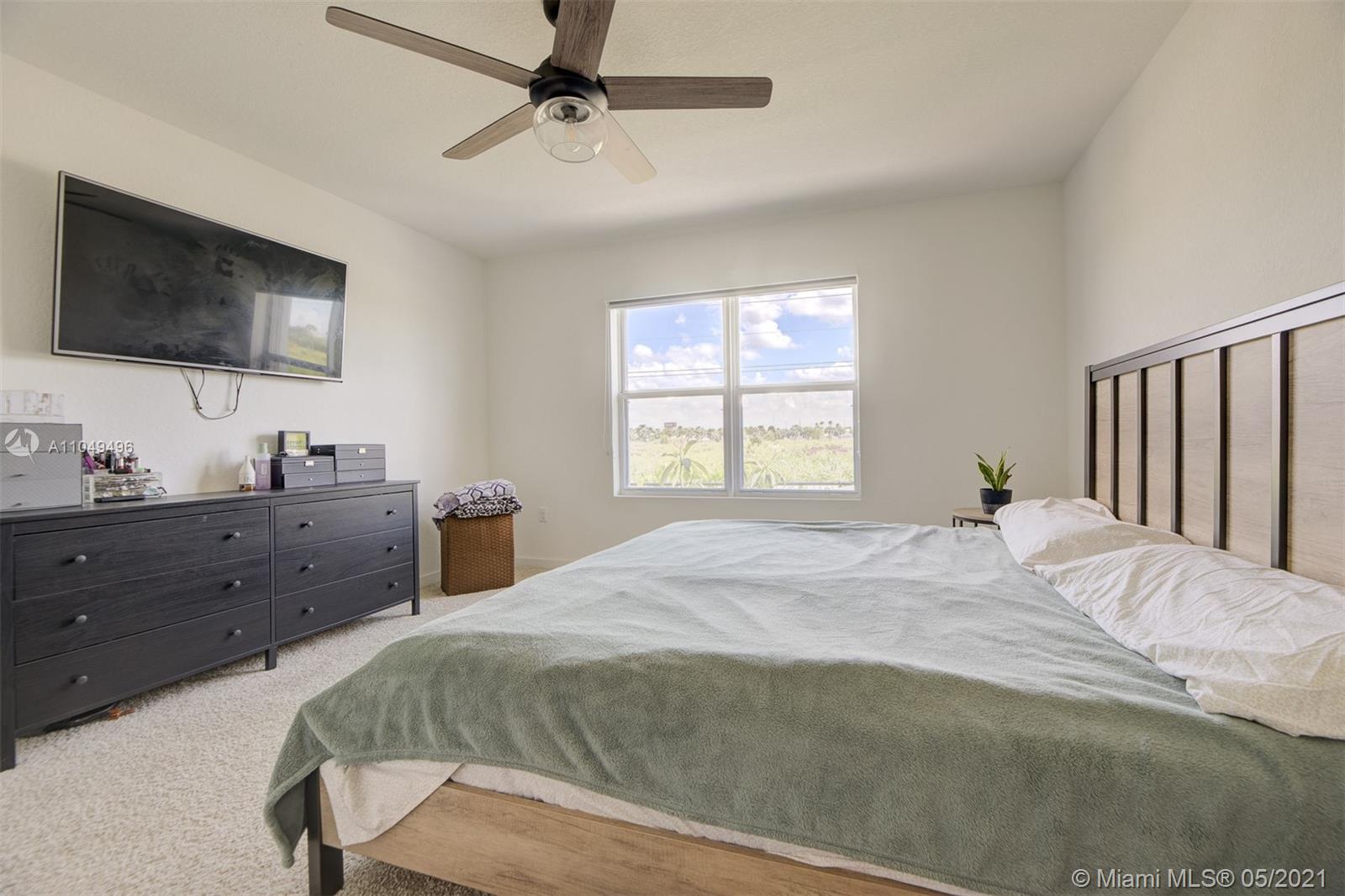 ROYAL HOMES WEST - Residential