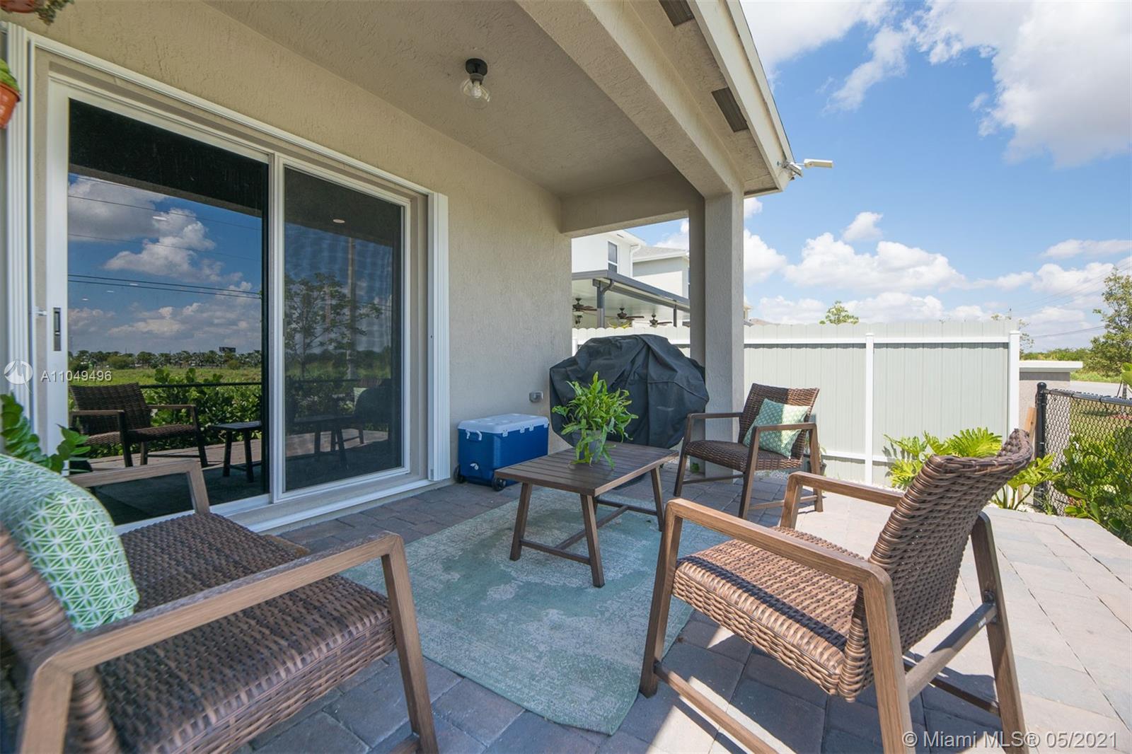 ROYAL HOMES WEST - Residential