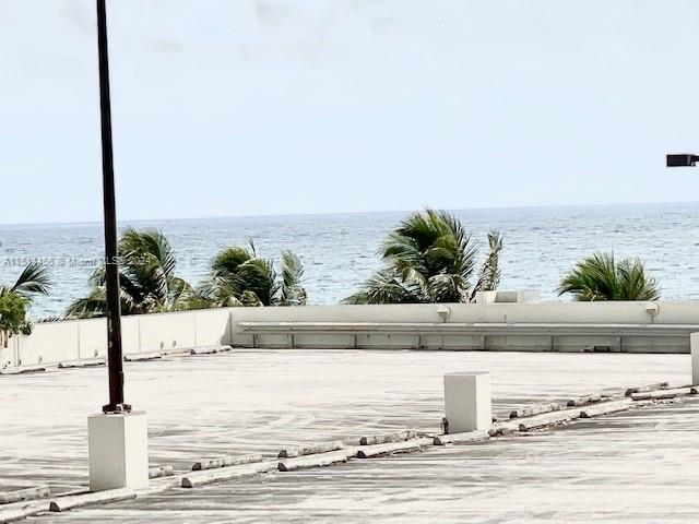 TIDES ON HOLLYWOOD BEACH - Residential
