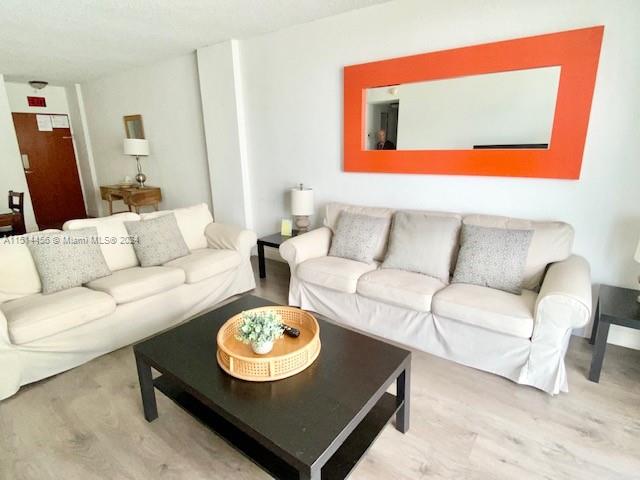 TIDES ON HOLLYWOOD BEACH - Residential