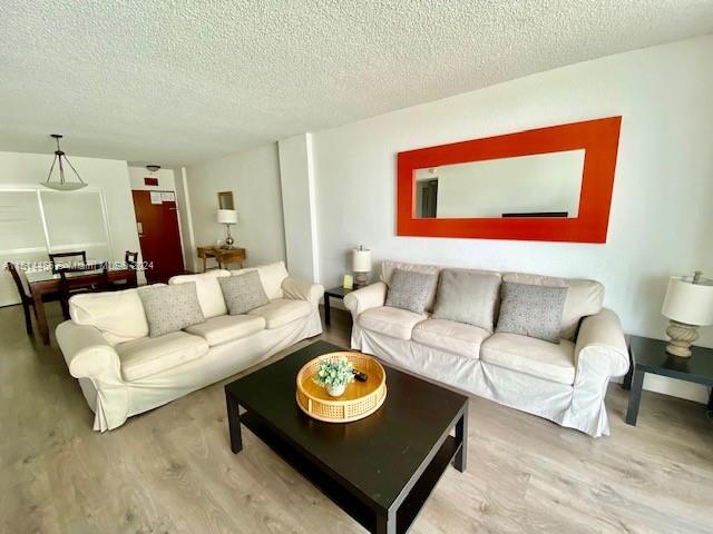 TIDES ON HOLLYWOOD BEACH - Residential