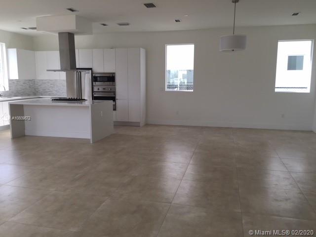 MODERN DORAL - Residential