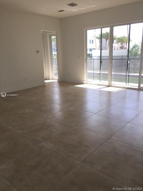 MODERN DORAL - Residential