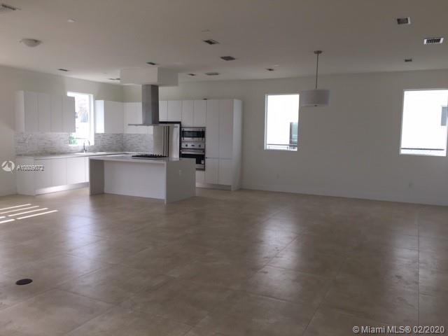 MODERN DORAL - Residential