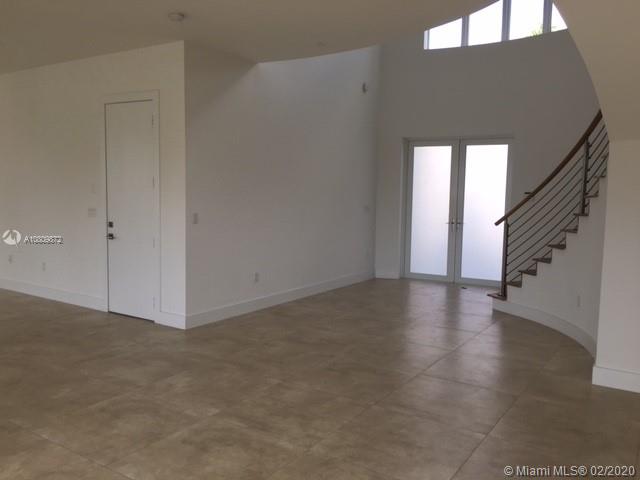 MODERN DORAL - Residential
