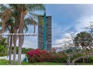 780 NE 69th St 1406