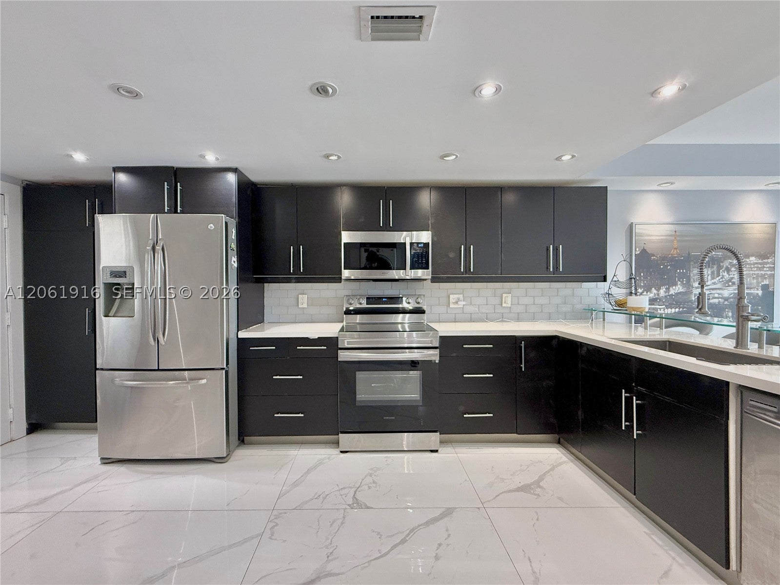 1770 NE 191st St 717-1