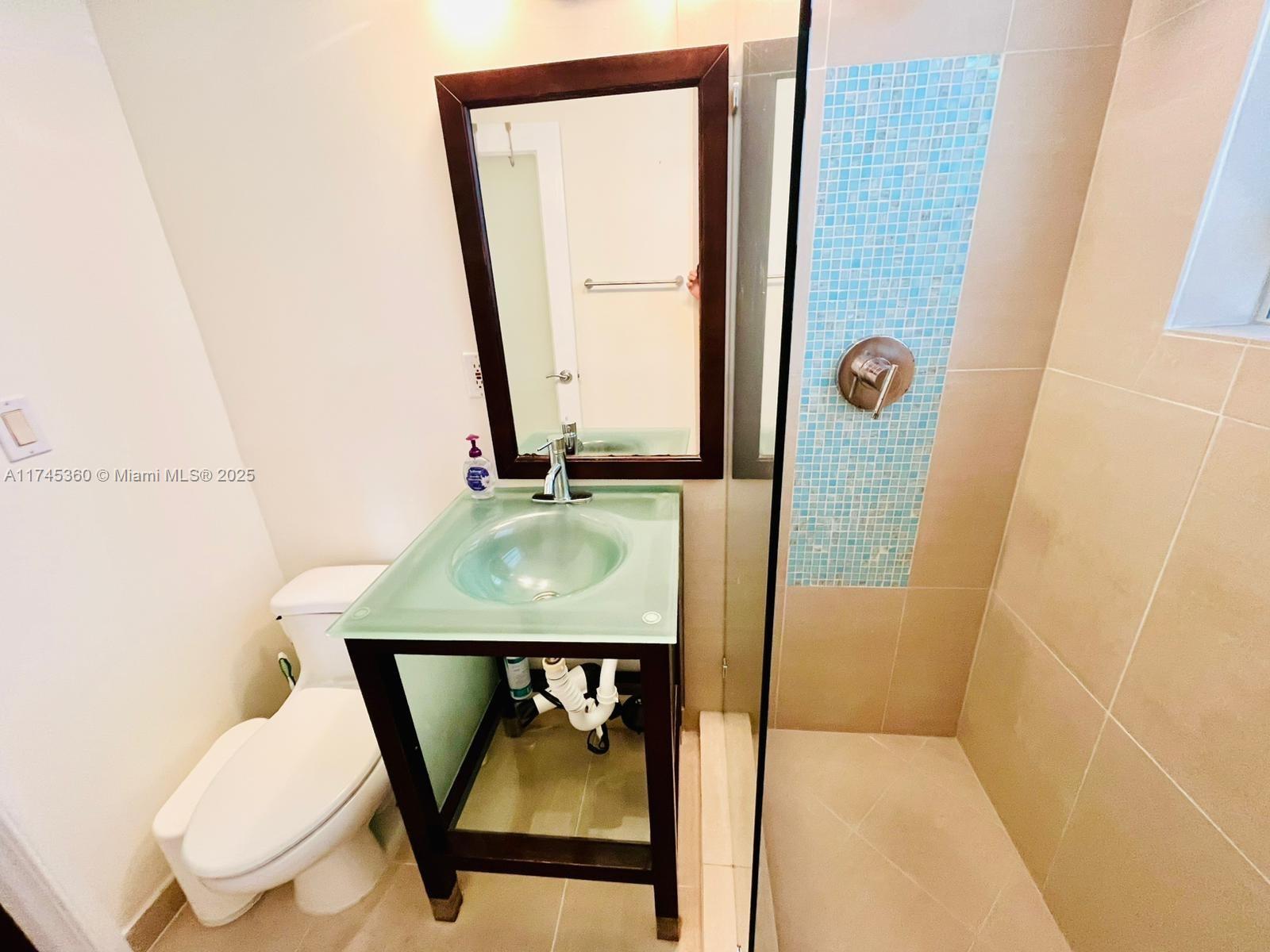 RETREAT CONDO - Residential