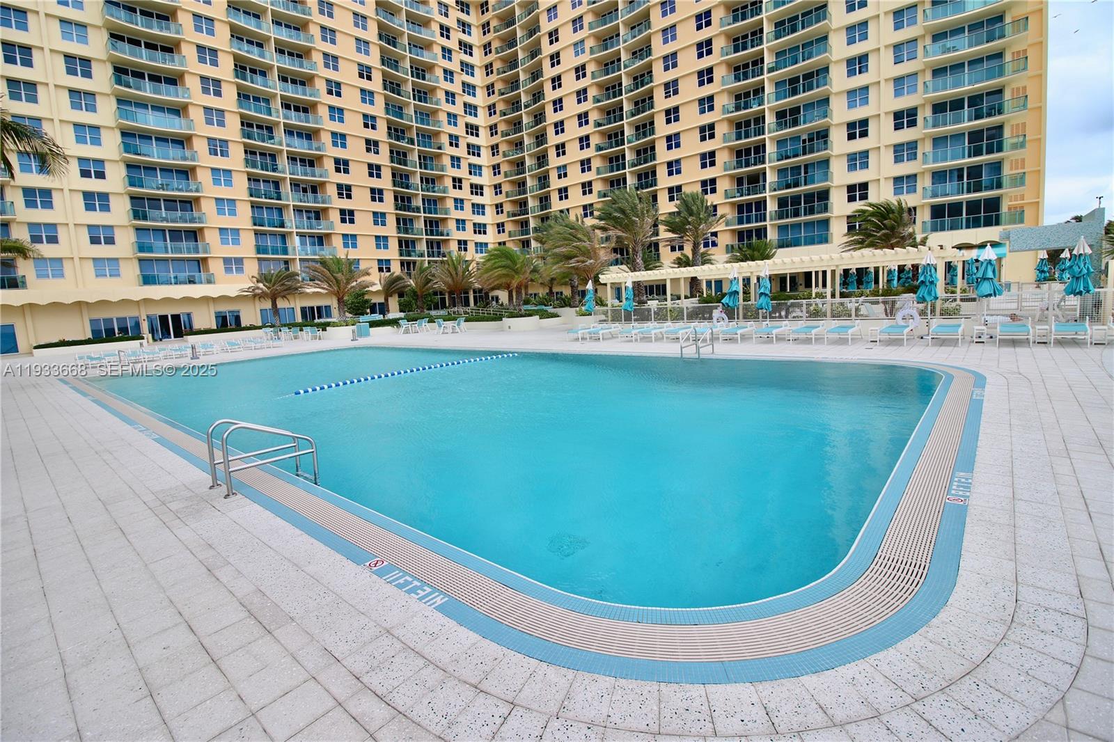 WAVE CONDO - Residential Lease