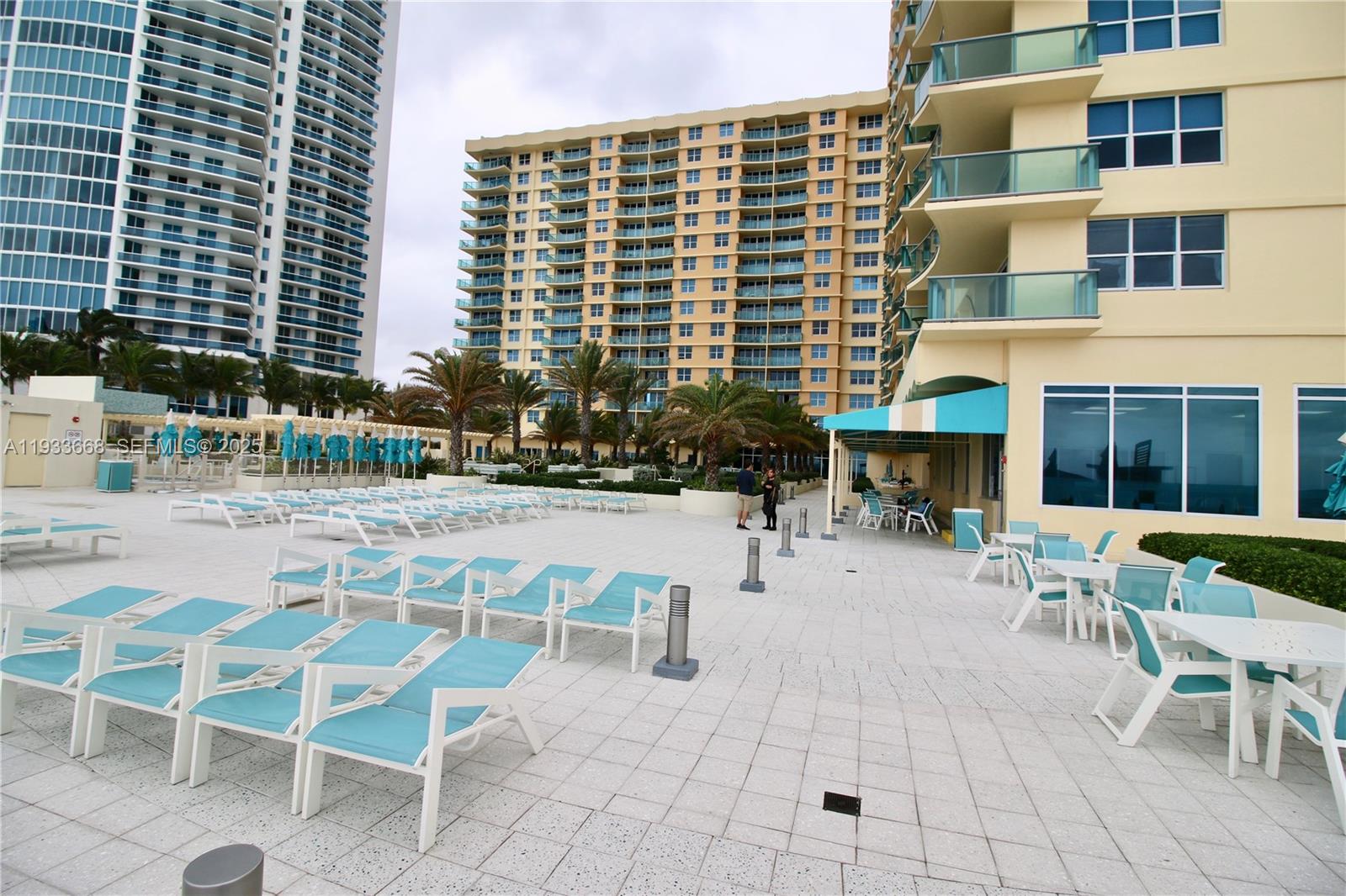 WAVE CONDO - Residential Lease