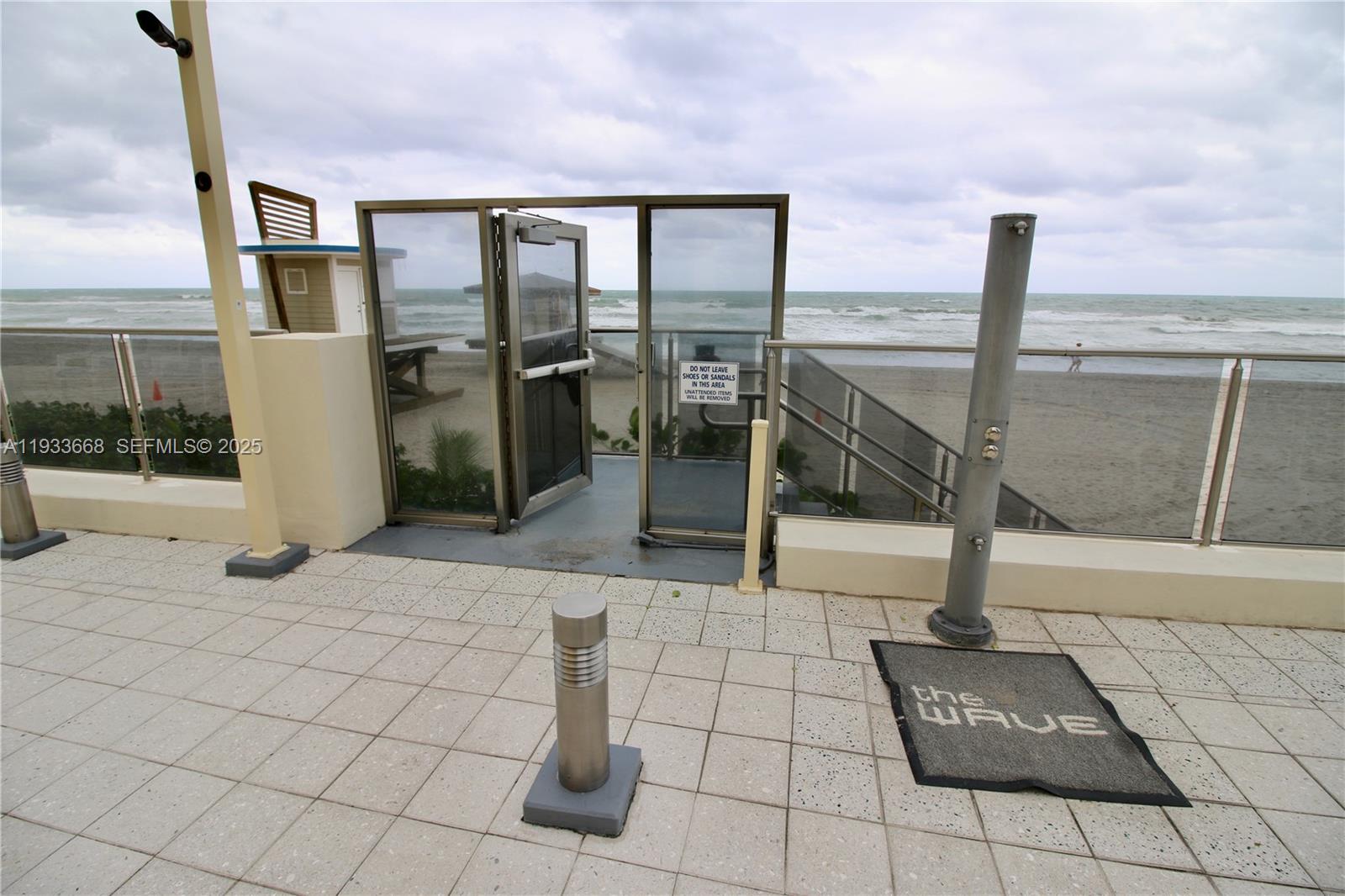 WAVE CONDO - Residential Lease